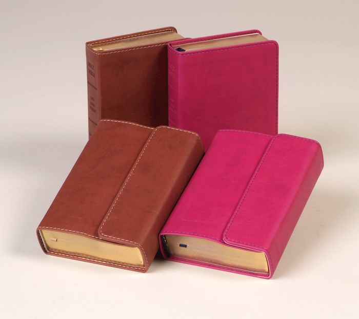 KJV Large Print Compact Reference Bible-Berry Flexisoft w/Magnetic Flap (Value Price) | SHOPtheWORD